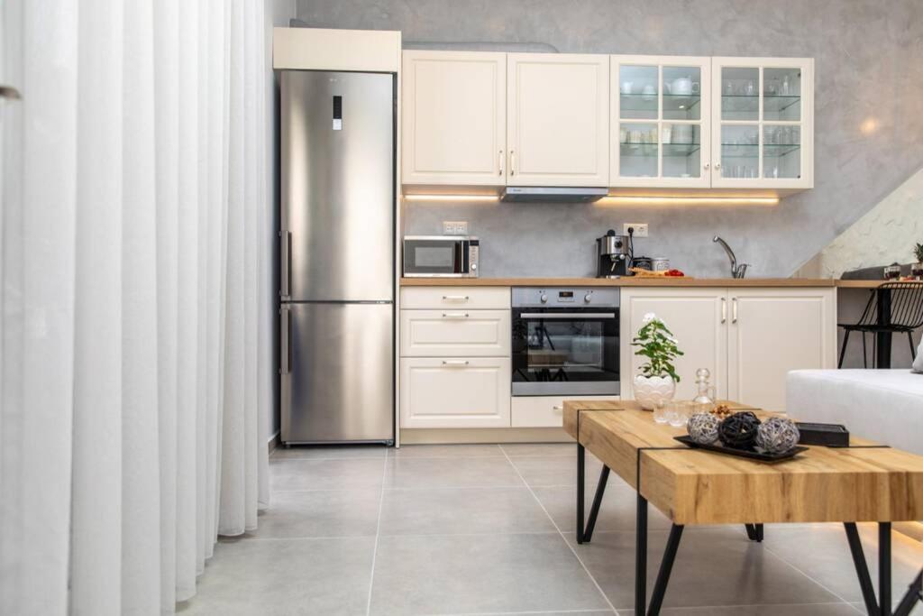 Arktos Luxury Apartment Naxos City エクステリア 写真