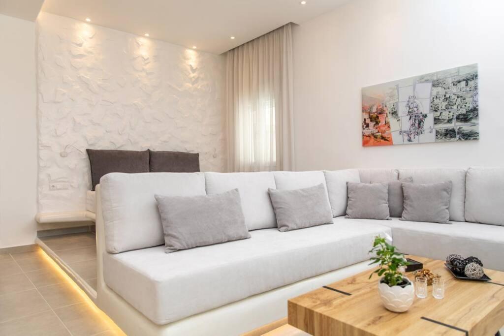 Arktos Luxury Apartment Naxos City エクステリア 写真