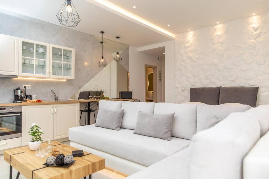 Arktos Luxury Apartment Naxos City エクステリア 写真
